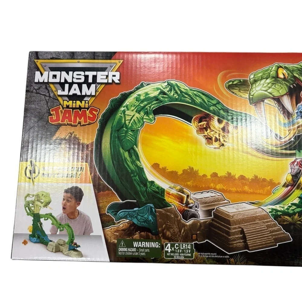 Monster Jam Mini Jams Cobra Adventure Set NEW Track W/ Trucks Thunderroarus